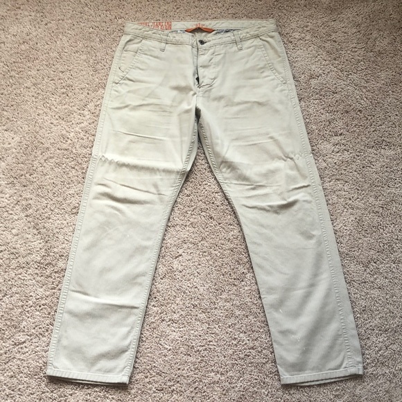 Dockers Alpha Slim Tapered Khaki - Picture 1 of 6
